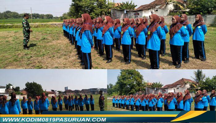 Semangat Nasionalisme, Babinsa Gempol Latih Siswi SMA AT-TIBYAN